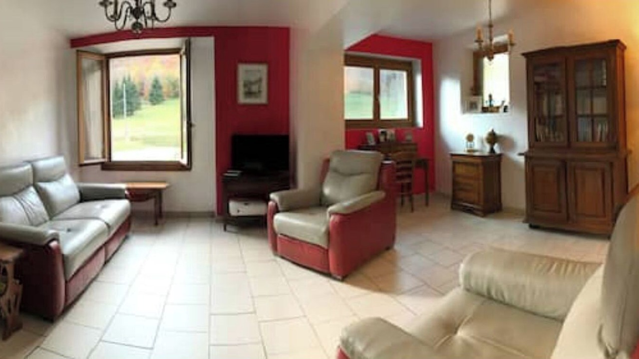 Photo of Livingroom in Rencurel