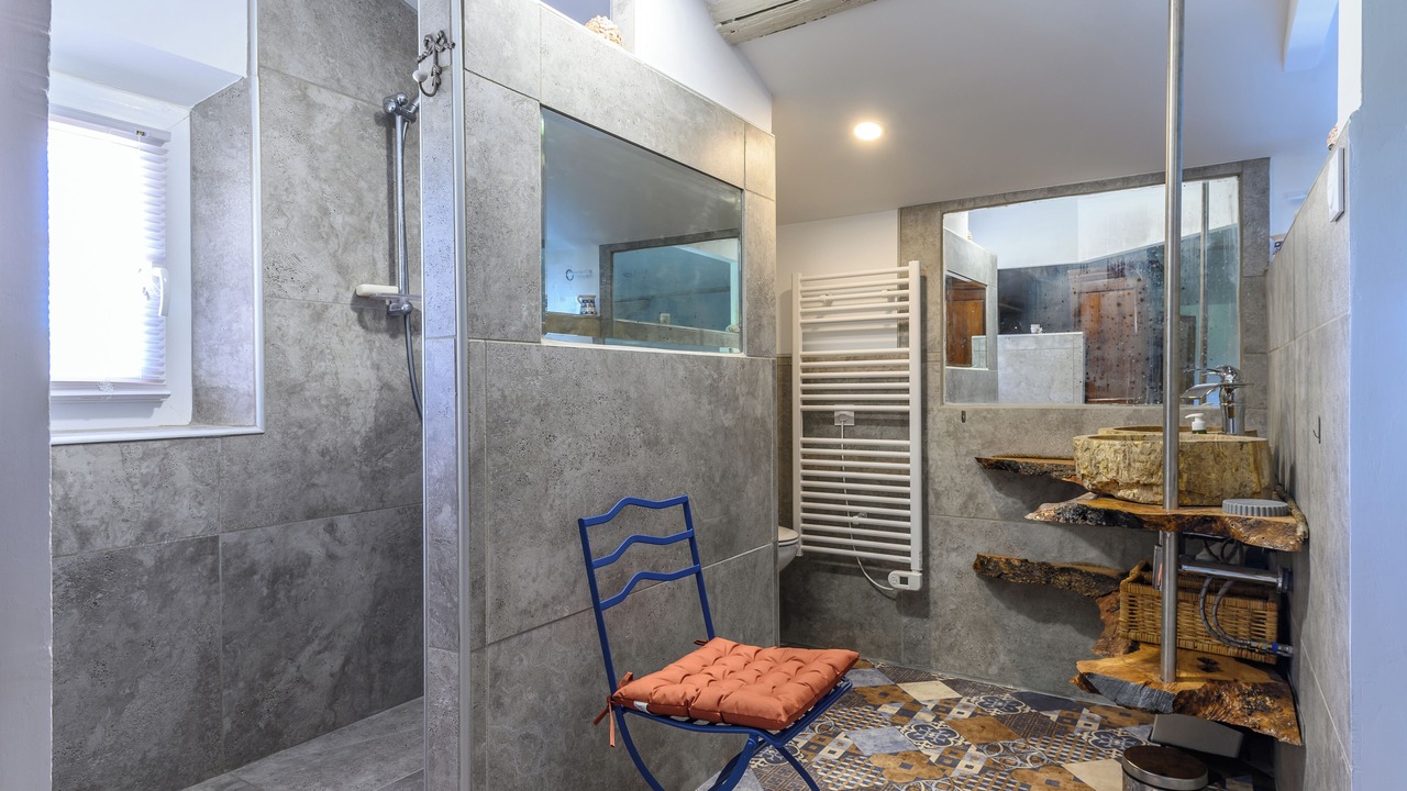 Photo of Bathroom in Venasque
