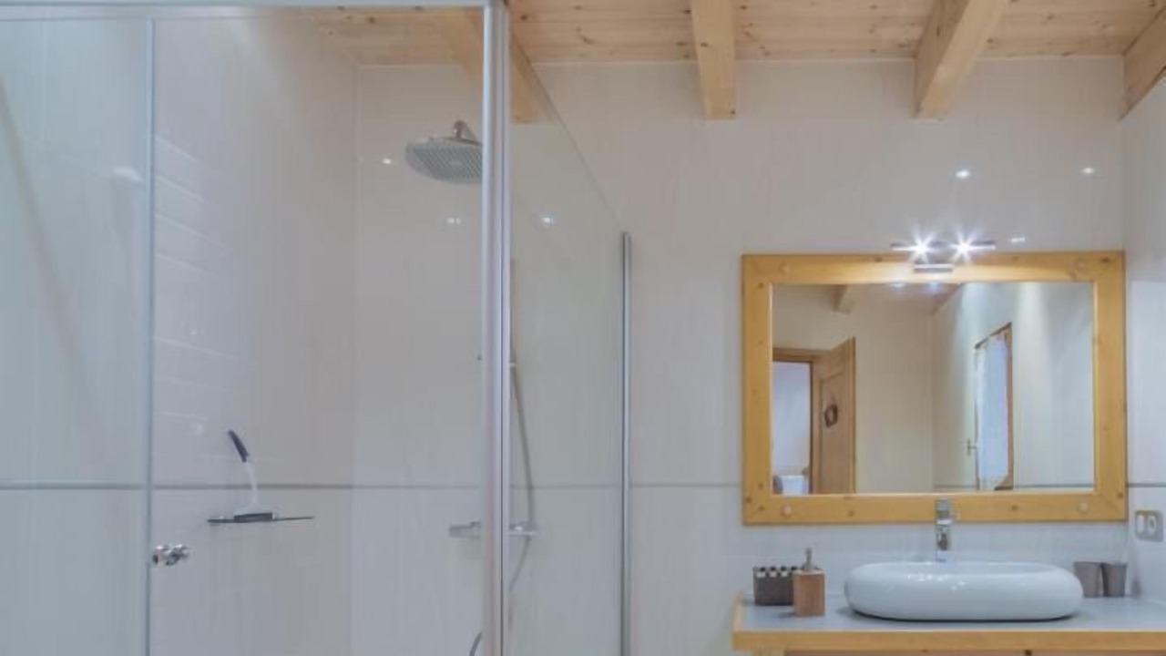Photo of Bathroom in Cesarches