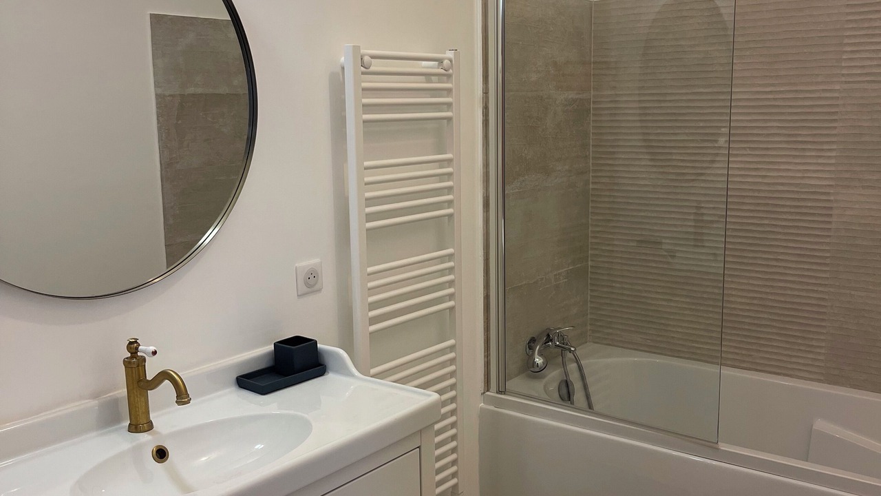 Photo of Bathroom in Aubignan