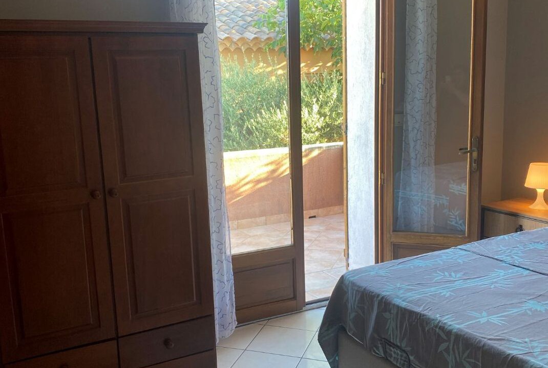 Photo of Bedroom in Caromb