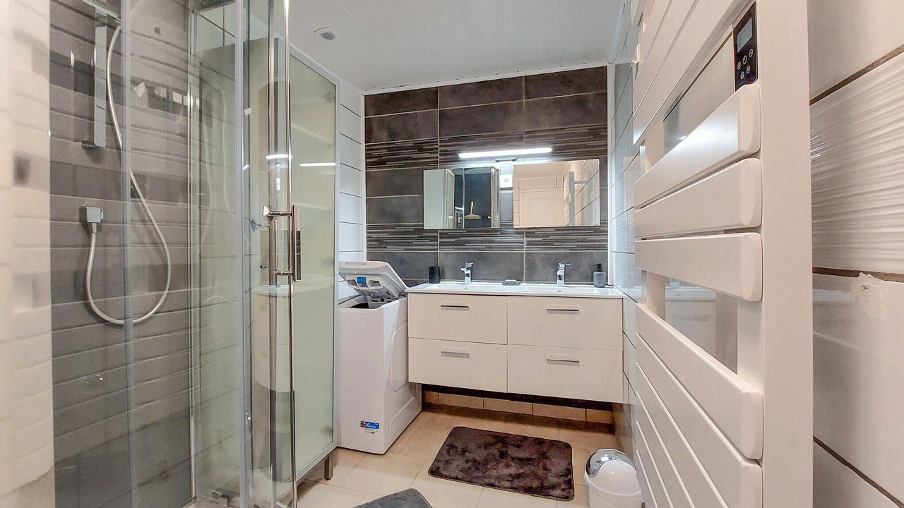 Photo of Bathroom in Pouilly-sous-Charlieu