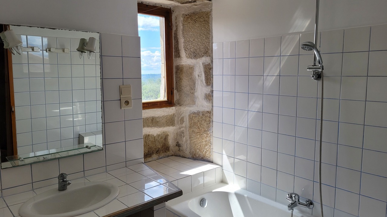 Photo of Bathroom in Mercuer