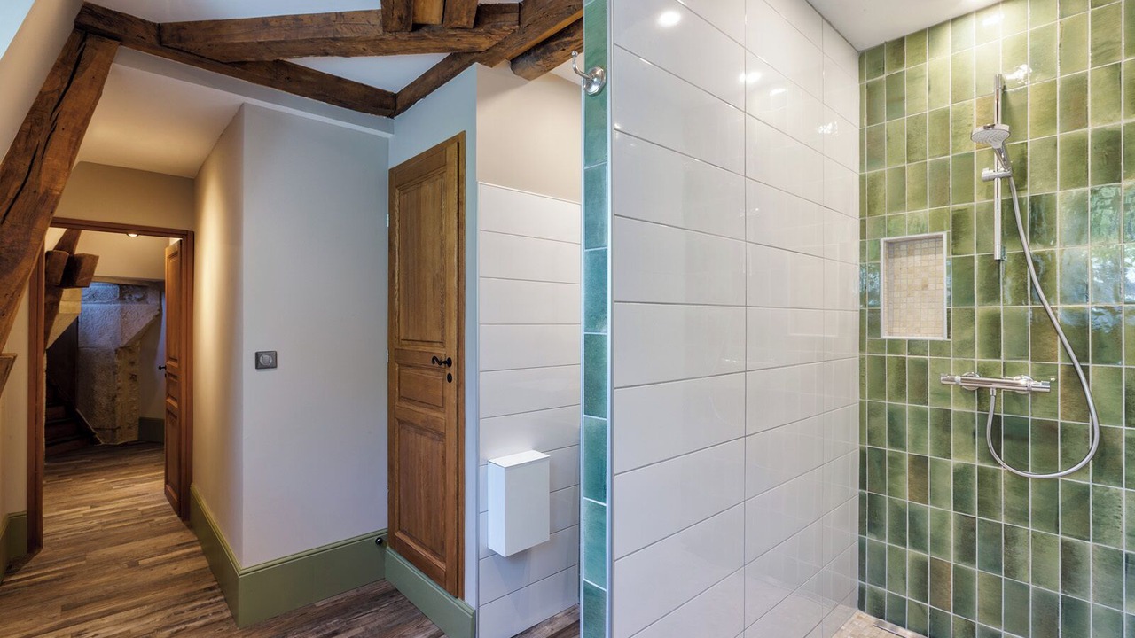 Photo of Bathroom in Burnand