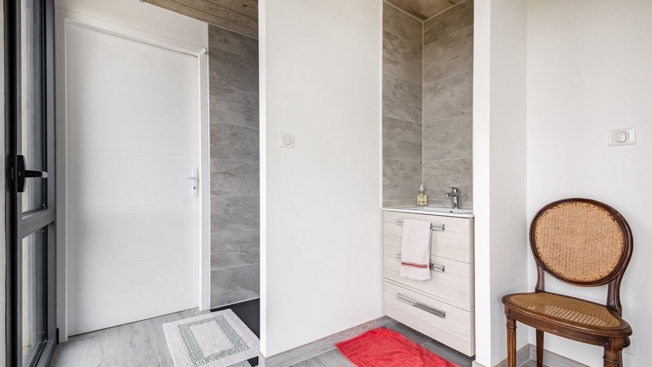 Photo of Bathroom in Cercy-la-Tour