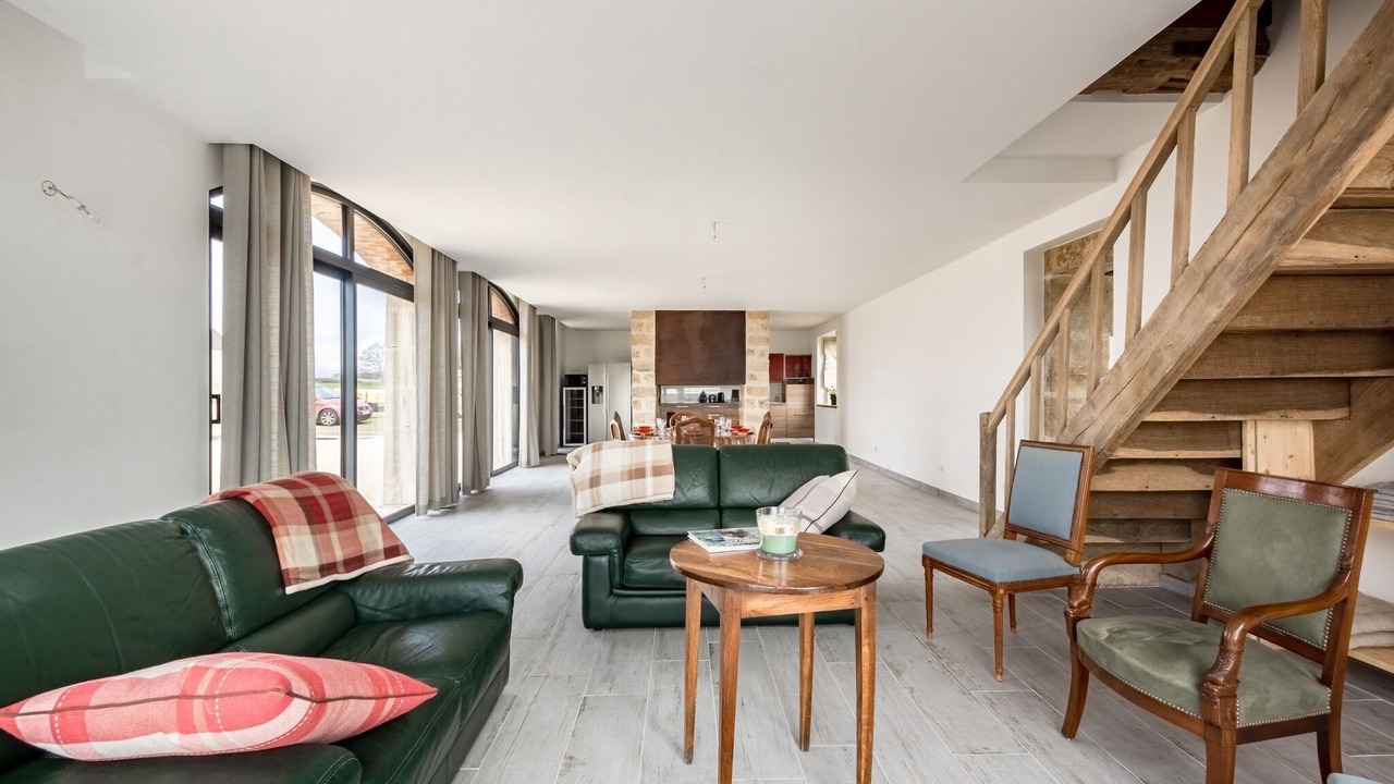 Photo of Livingroom in Cercy-la-Tour