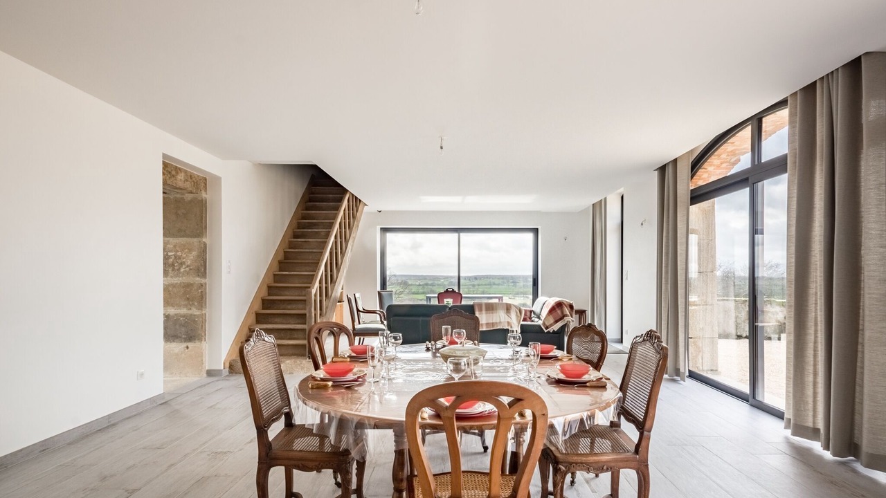 Photo of Livingroom in Cercy-la-Tour