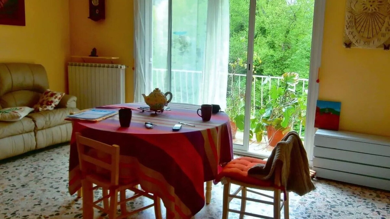 Photo of Livingroom in Pierrelongue