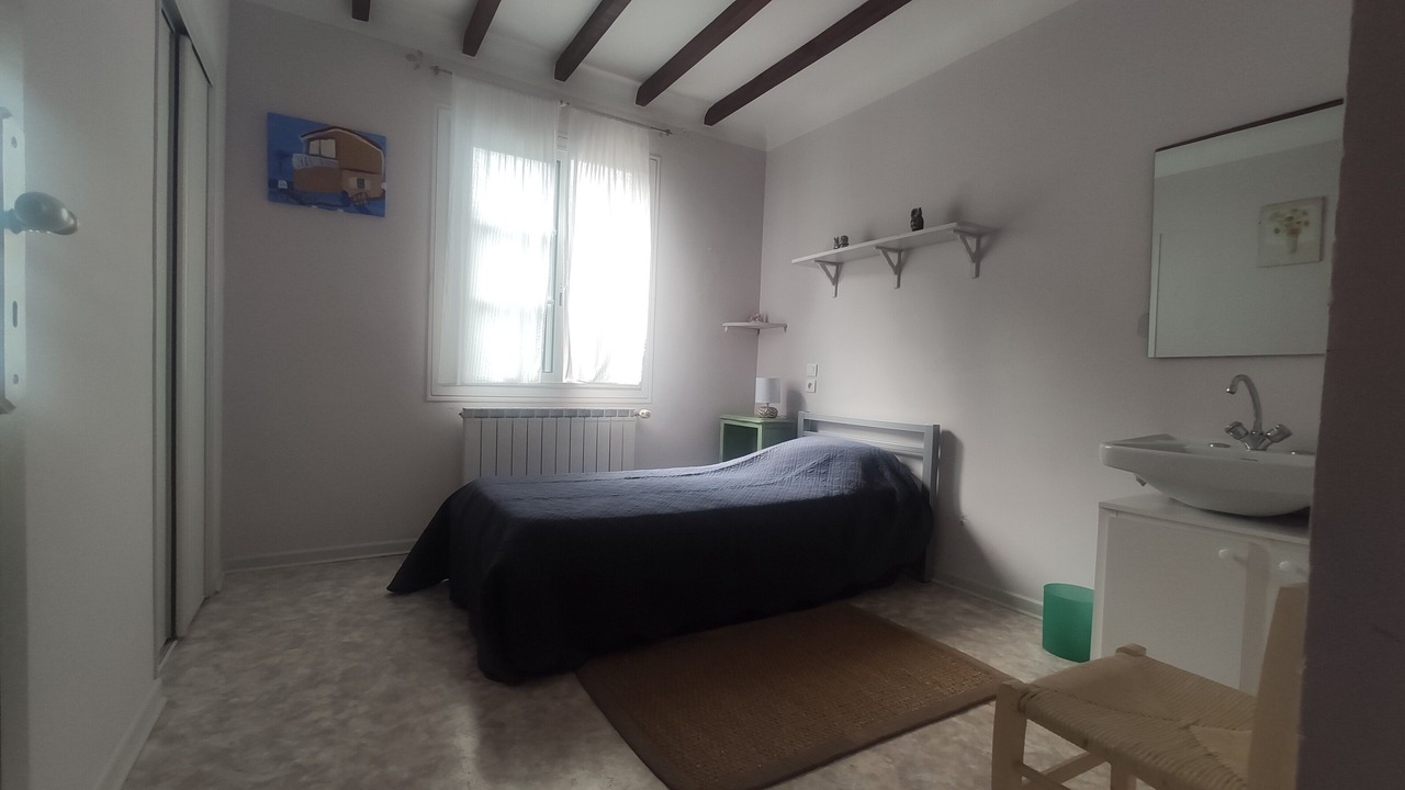 Photo of Bedroom in Pierrelongue