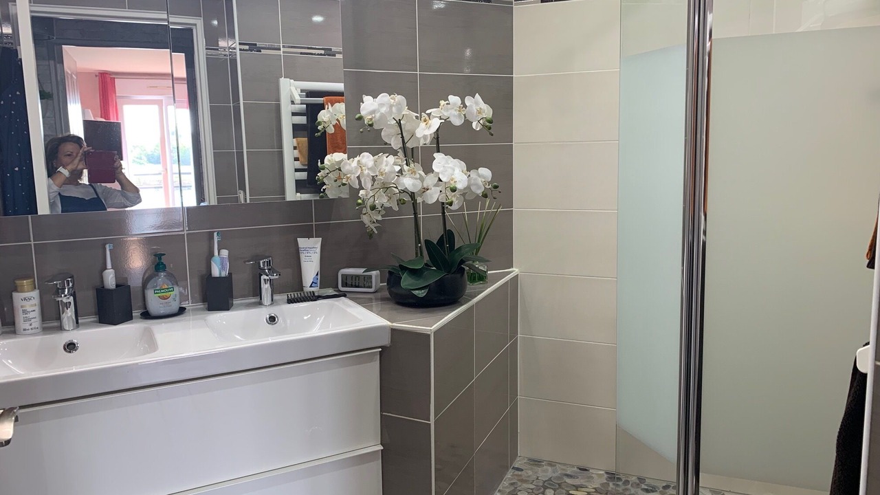 Photo of Bathroom in Ablon-sur-Seine