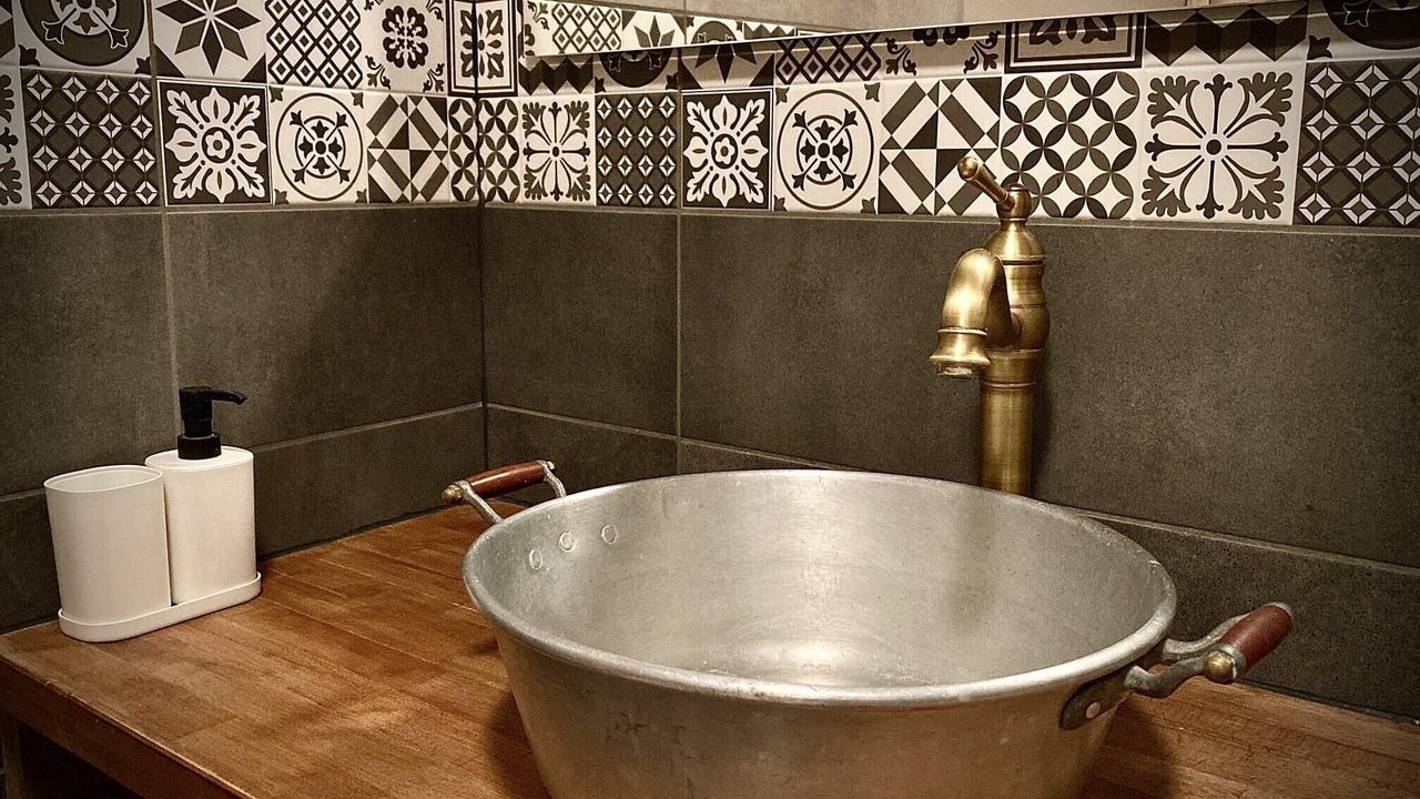 Photo of Bathroom in Mirebel