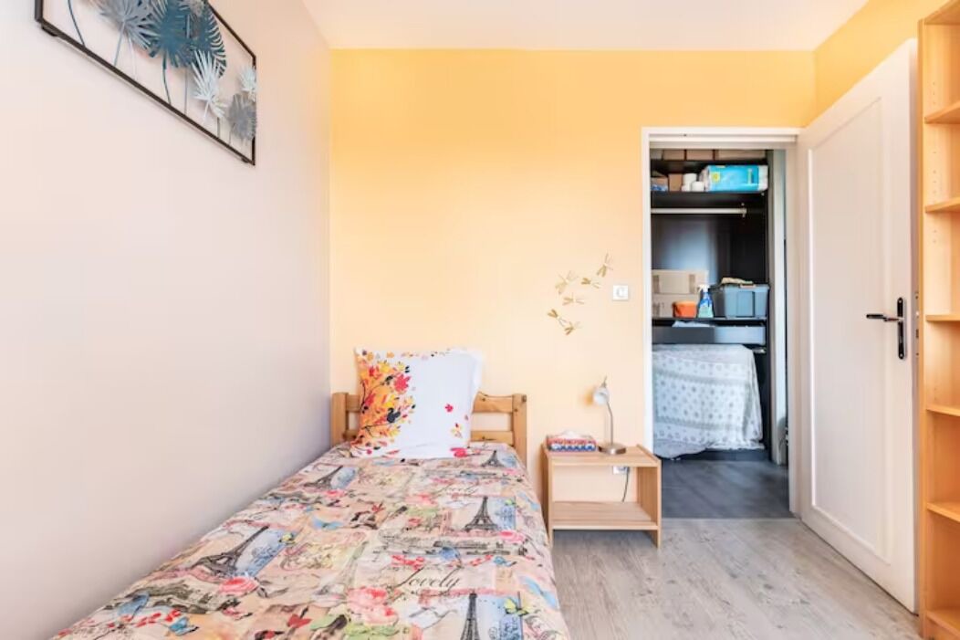 Photo of Bedroom in Charpennes - Charmettes