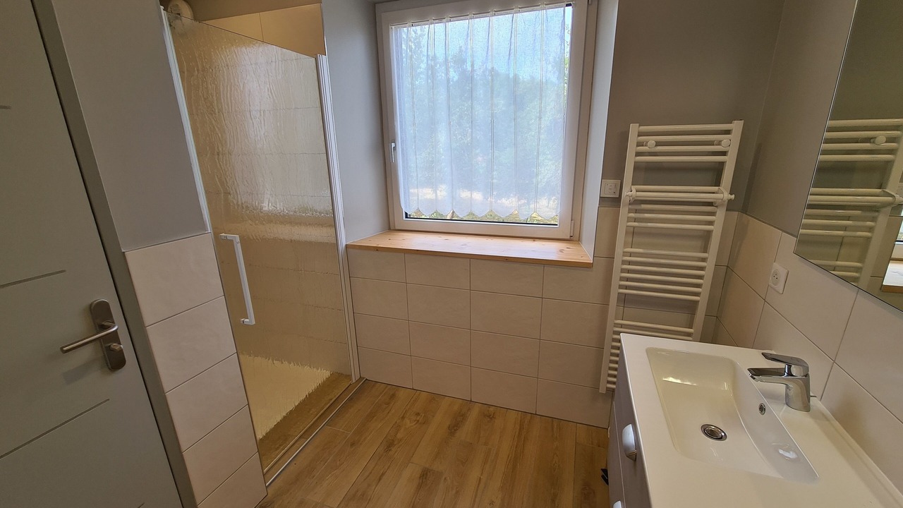 Photo of Bathroom in Grezes