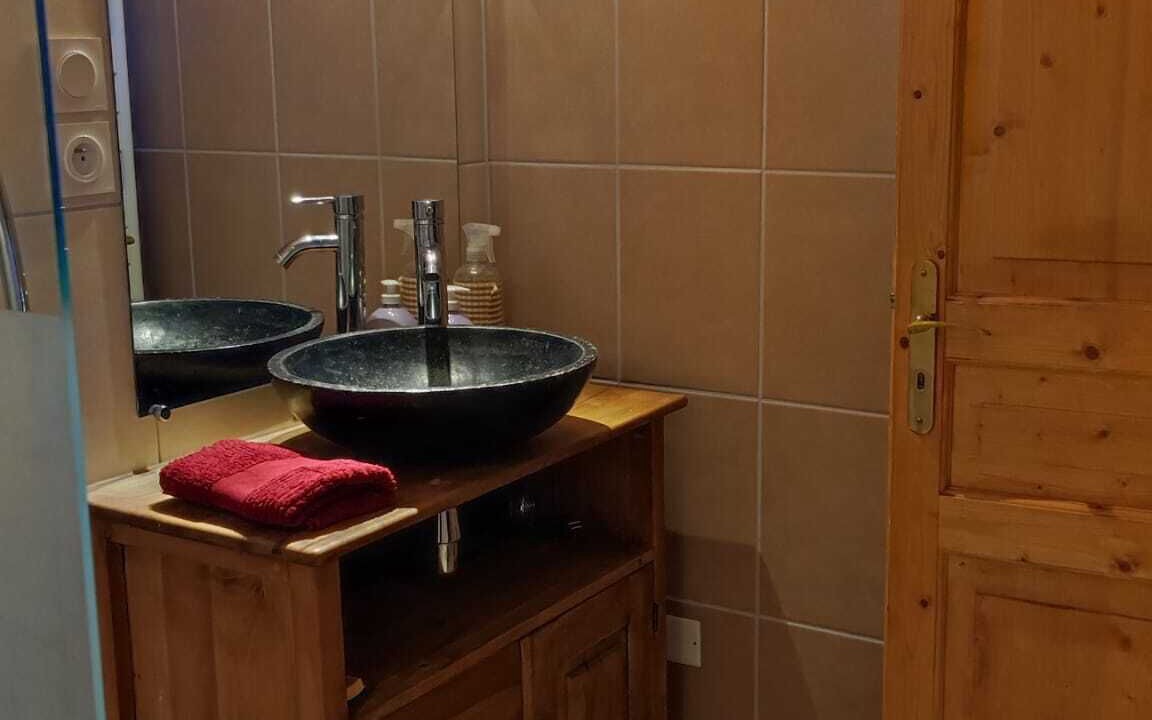 Photo of Bathroom in Travexin