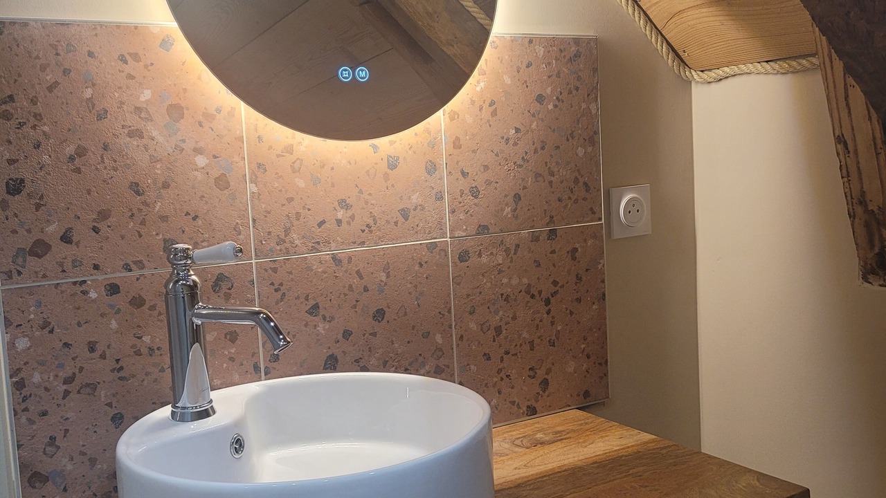 Photo of Bathroom in Orchamps