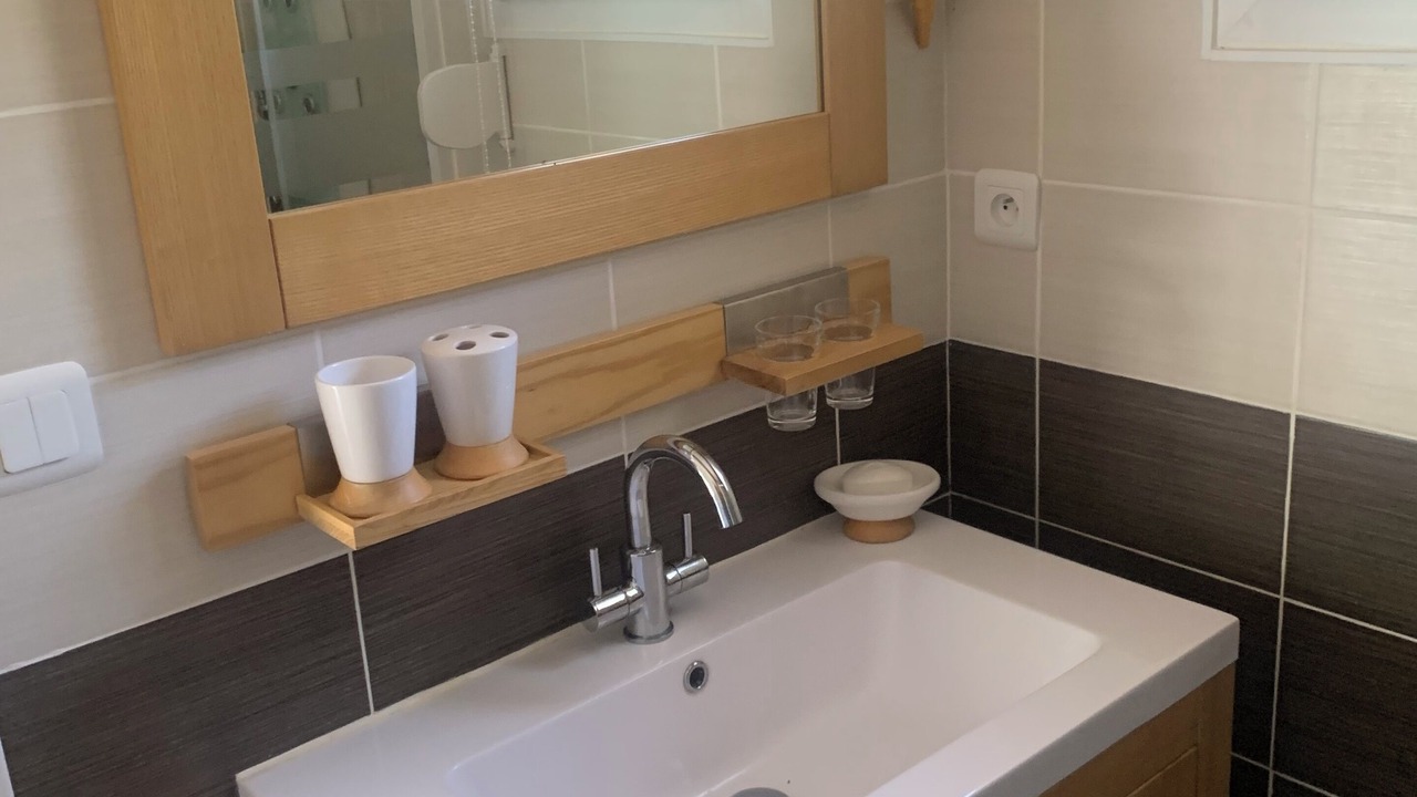 Photo of Bathroom in Les Omergues