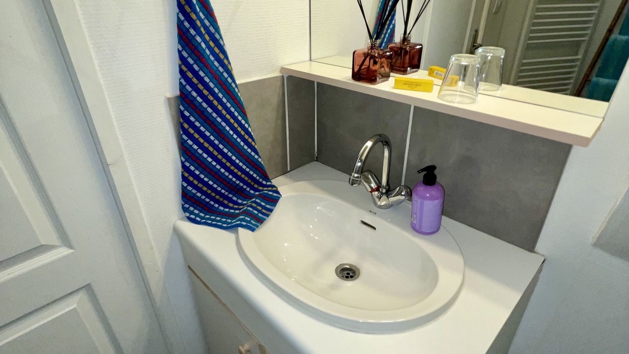 Photo of Bathroom in Comblanchien