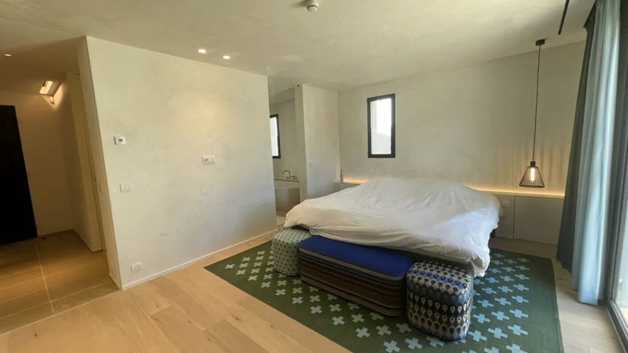 Photo of Bedroom in Malaucene