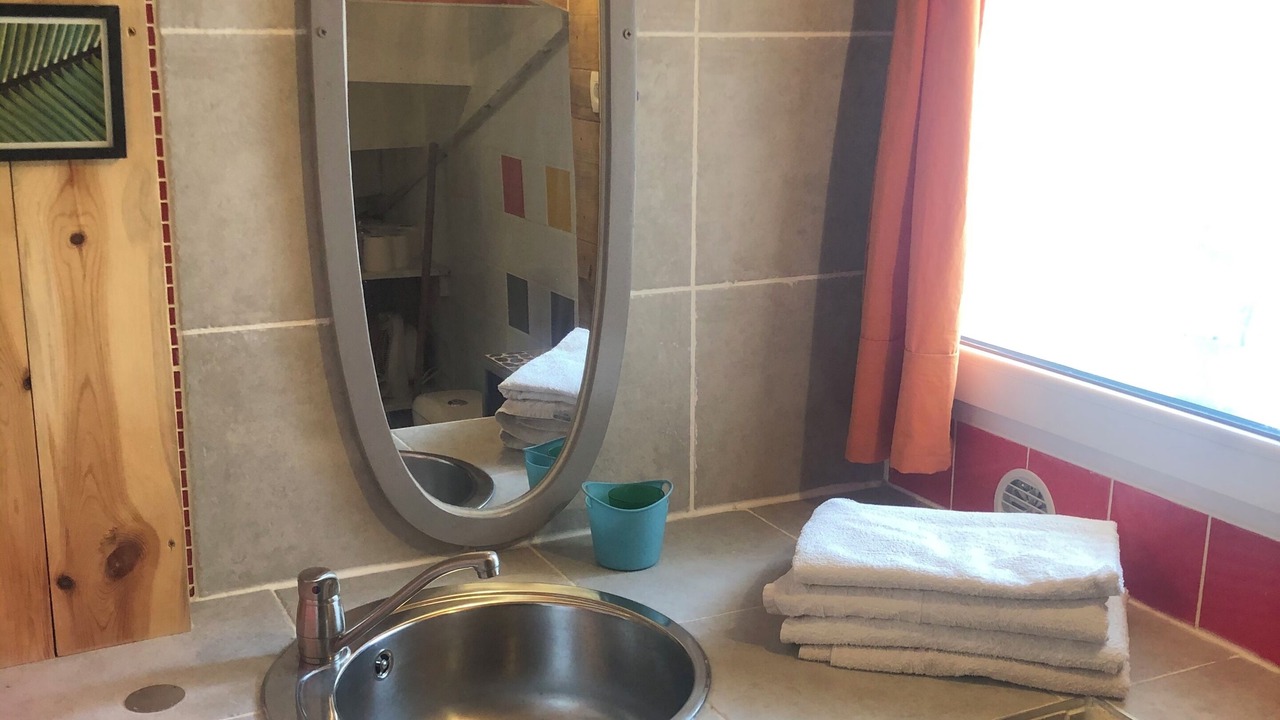 Photo of Bathroom in Maurines