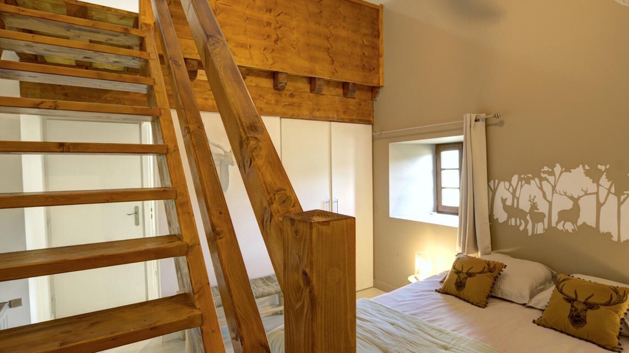 Photo of Bedroom in Cezay