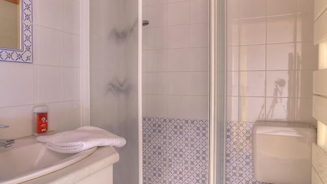 Photo of Bathroom in Quincie-en-Beaujolais