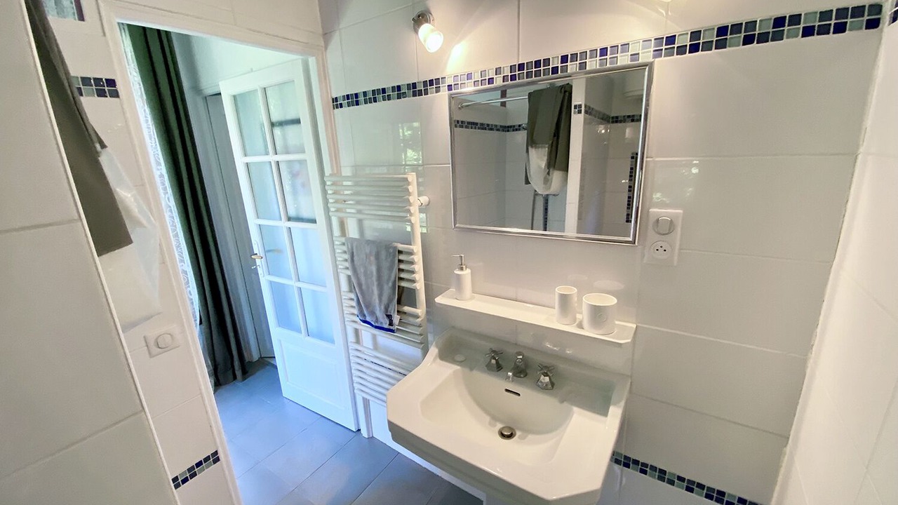 Photo of Bathroom in Vitry-sur-Seine