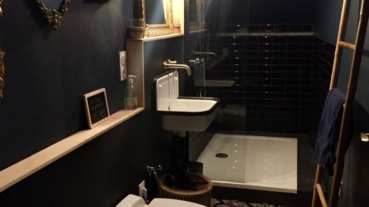 Photo of Bathroom in Lucenay-l'Eveque