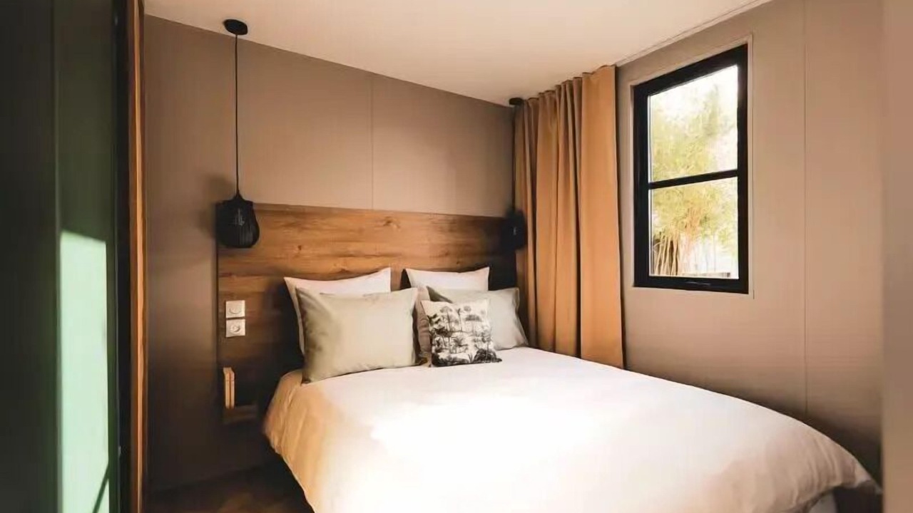 Photo of Bedroom in Chatillon