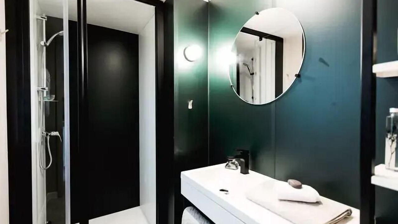 Photo of Bathroom in Chatillon