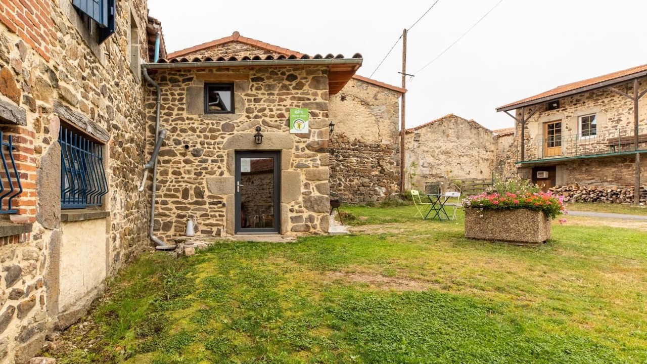 Photo of Outdoor in Manglieu