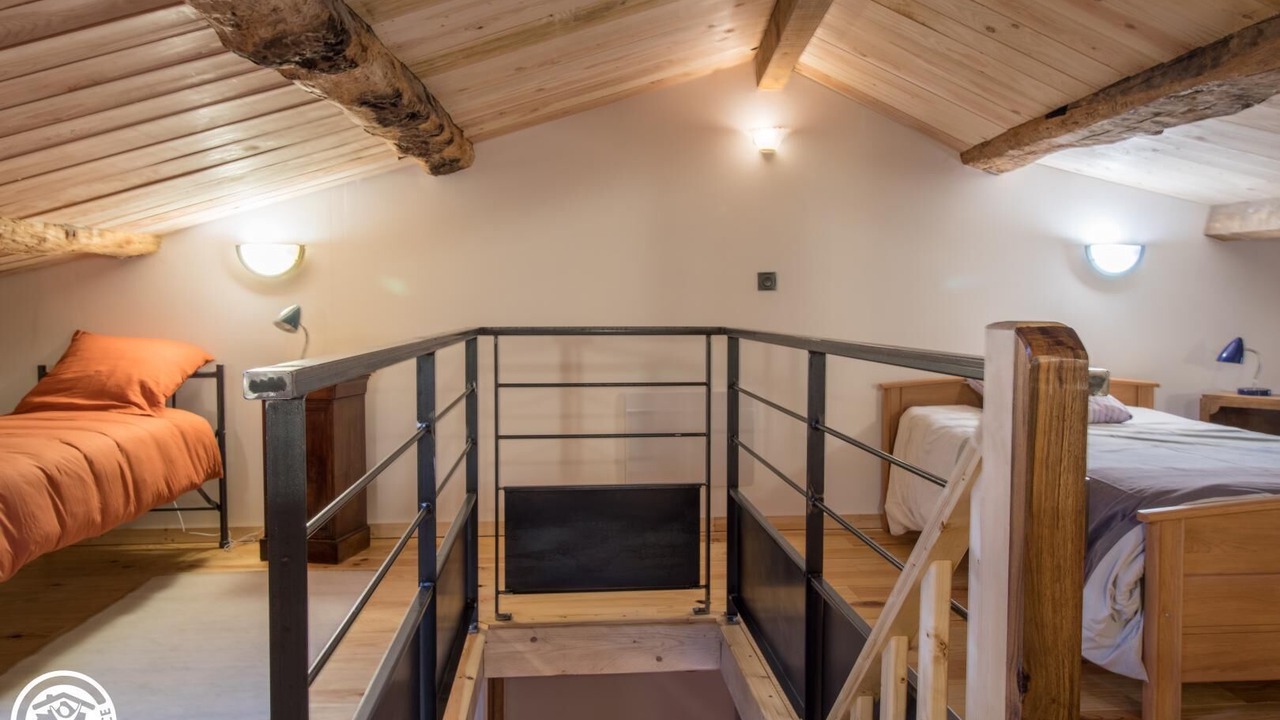Photo of Bedroom in Manglieu