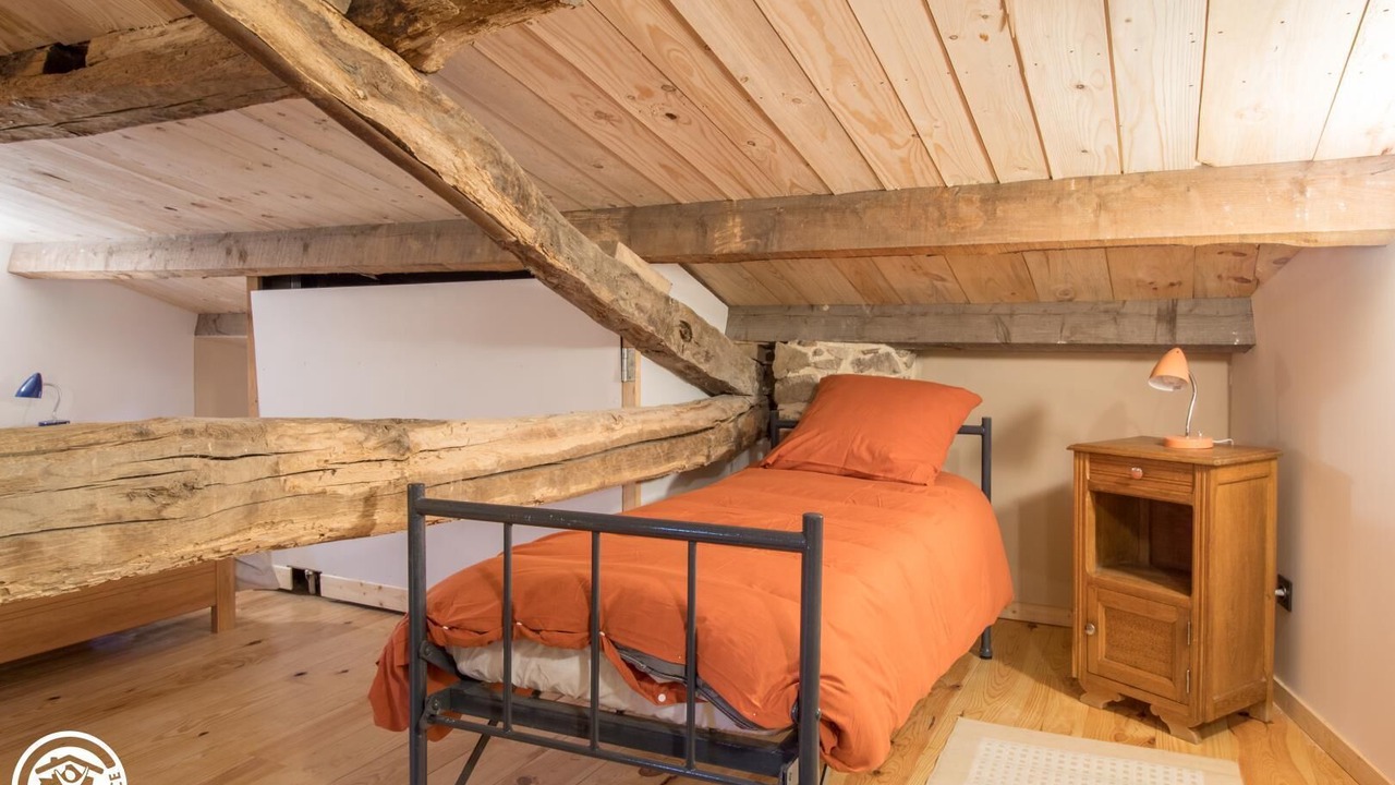 Photo of Bedroom in Manglieu