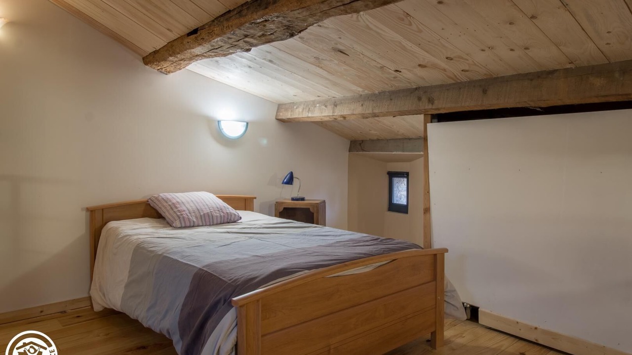 Photo of Bedroom in Manglieu
