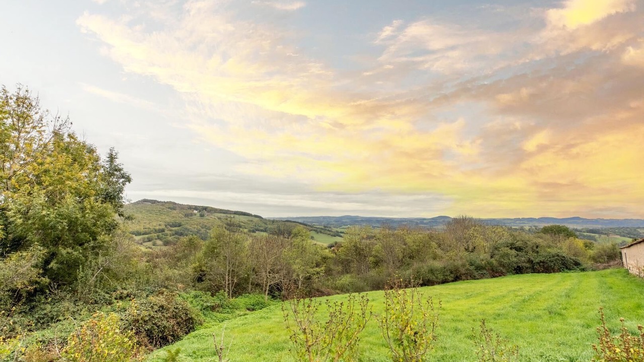 Photo of Outdoor in Manglieu