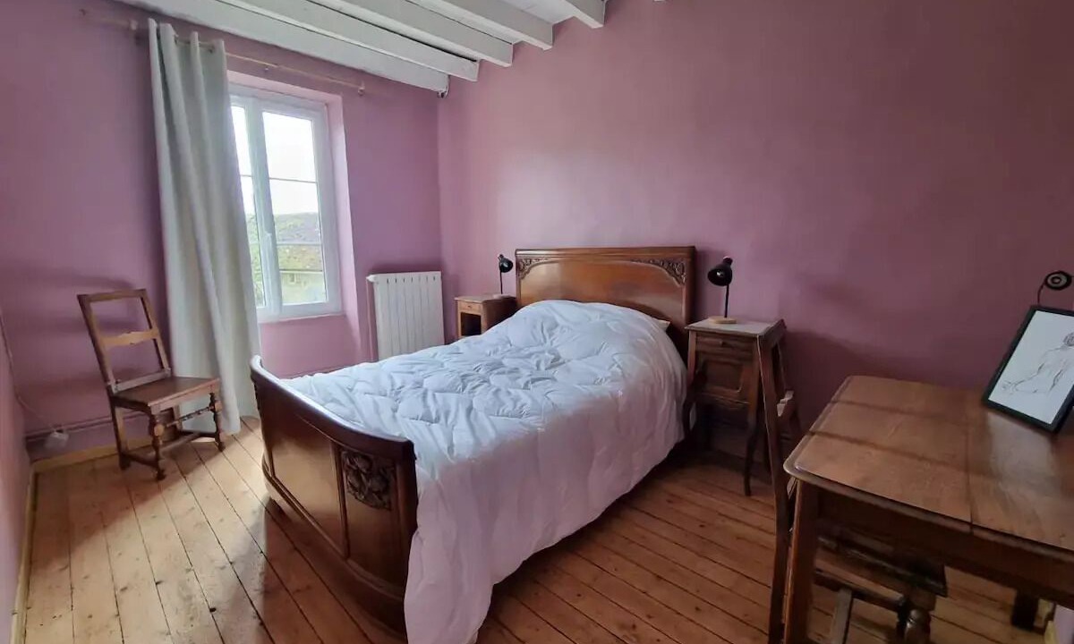Photo of Bedroom in Dompierre-sur-Nievre