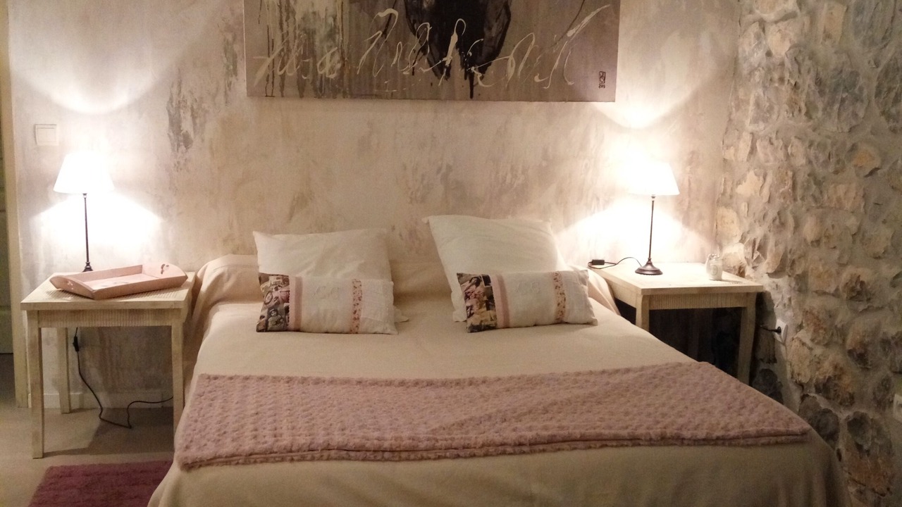 Photo of Bedroom in Villeneuve-de-Berg