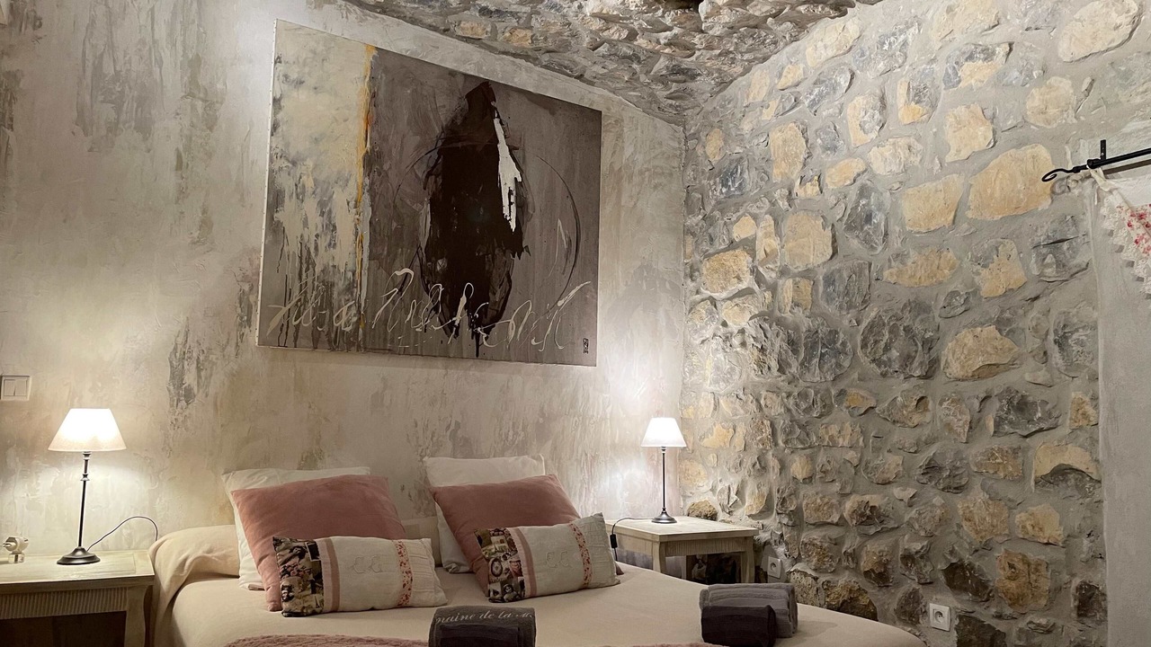 Photo of Bedroom in Villeneuve-de-Berg