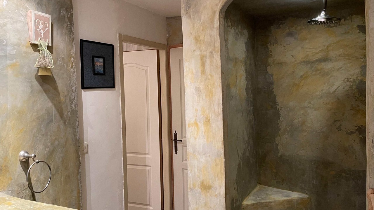 Photo of Bathroom in Villeneuve-de-Berg