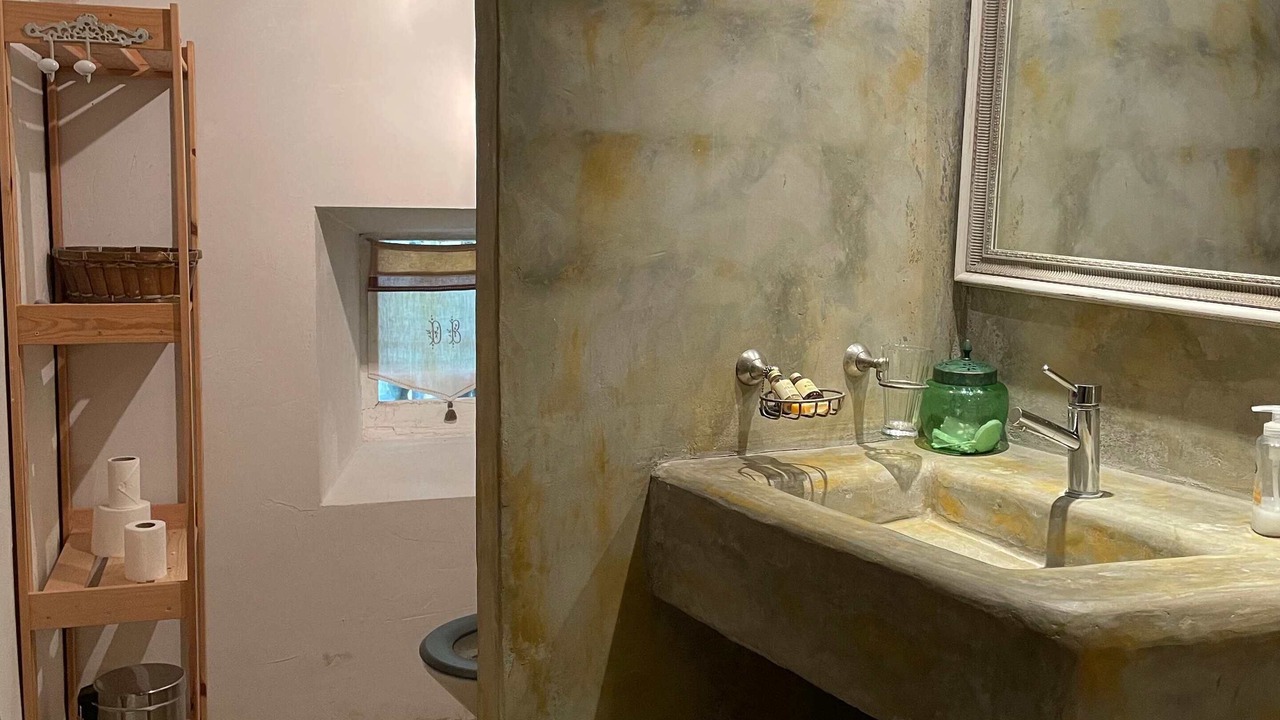 Photo of Bathroom in Villeneuve-de-Berg