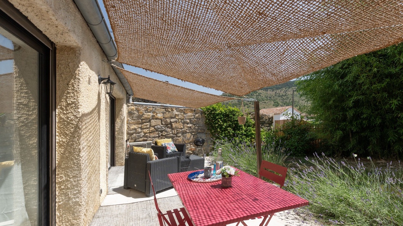 Photo of Outdoor in Vesseaux