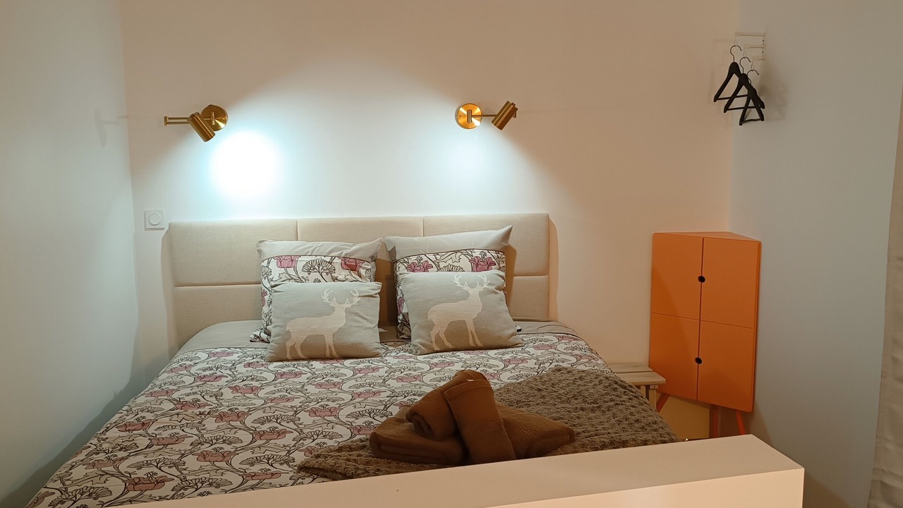 Photo of Bedroom in Beaune