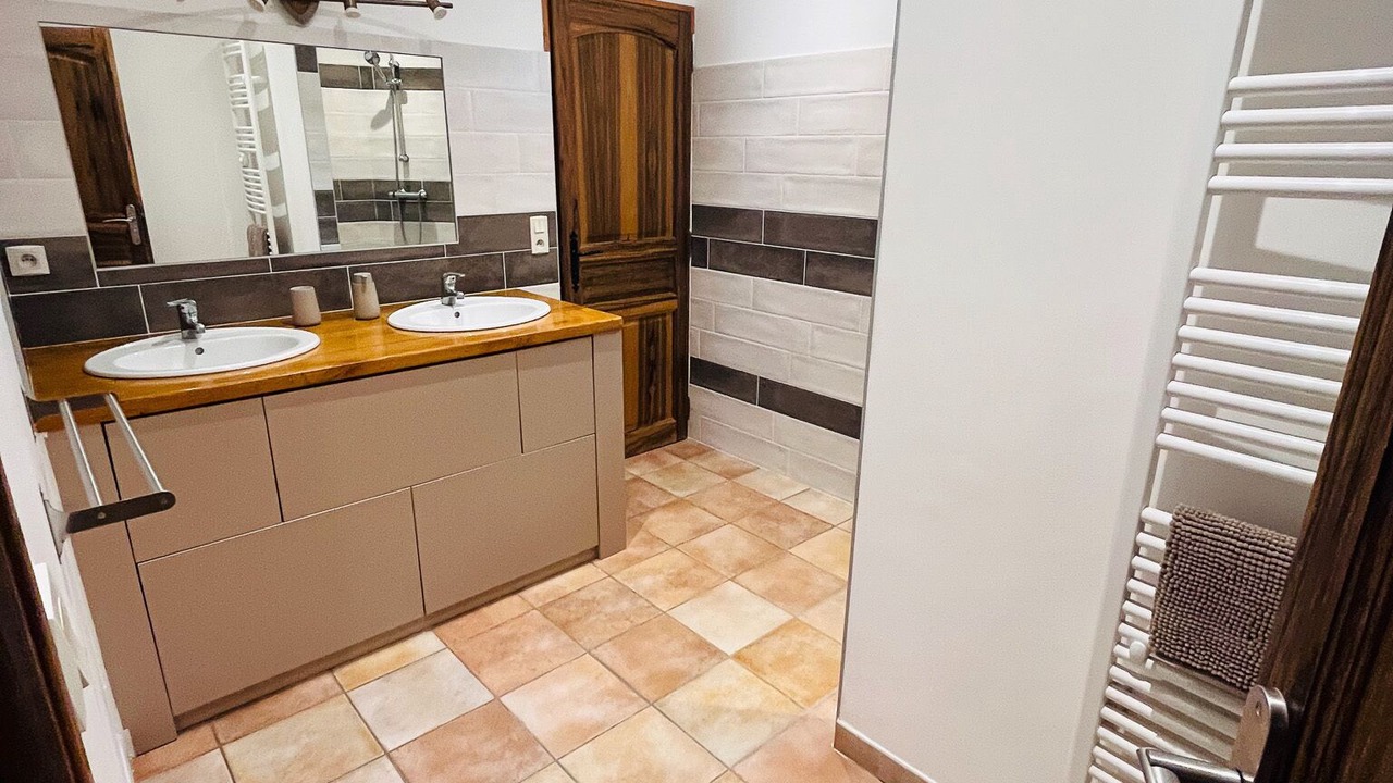 Photo of Bathroom in Grillon