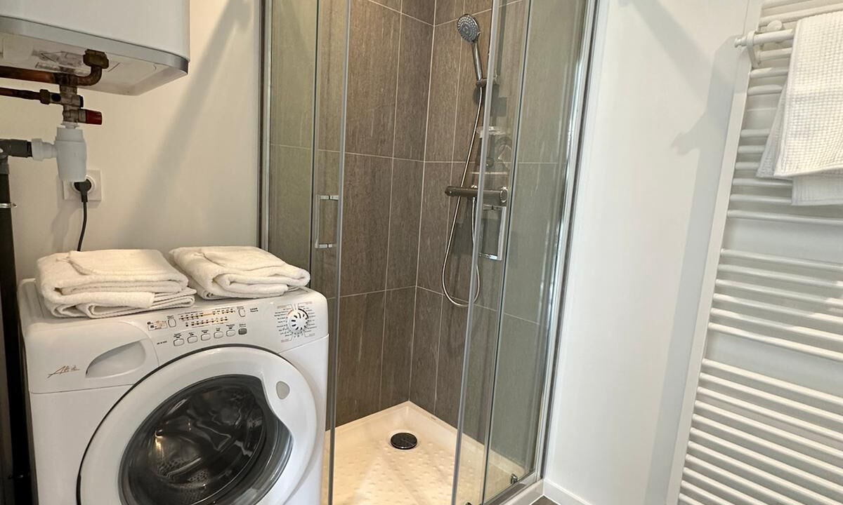 Photo of Bathroom in Charlieu-Belmont
