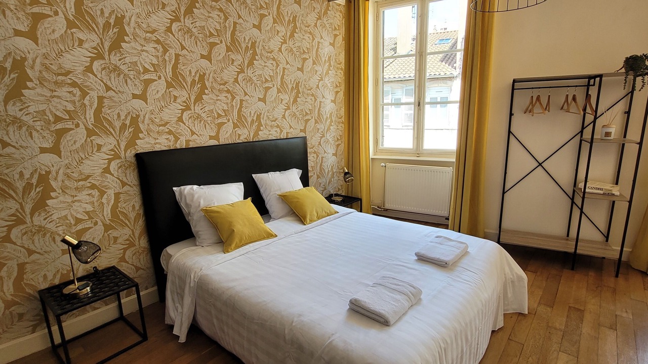 Photo of Bedroom in Tournus