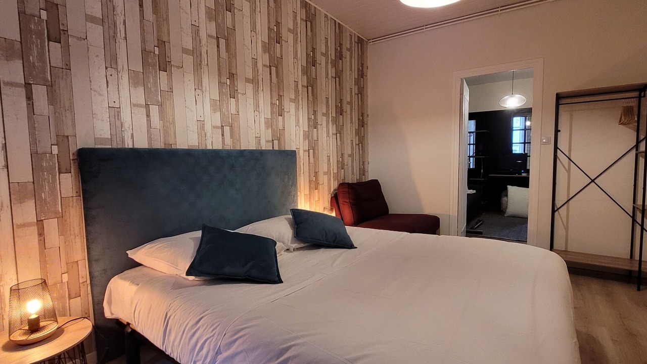 Photo of Bedroom in Tournus