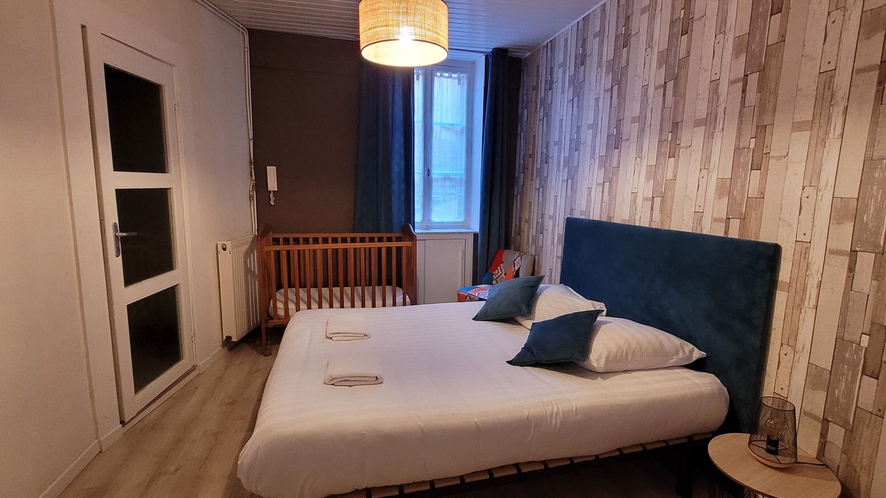 Photo of Bedroom in Tournus