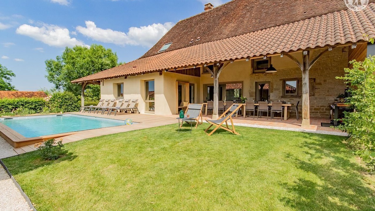 Photo of Outdoor in Dommartin-les-Cuiseaux