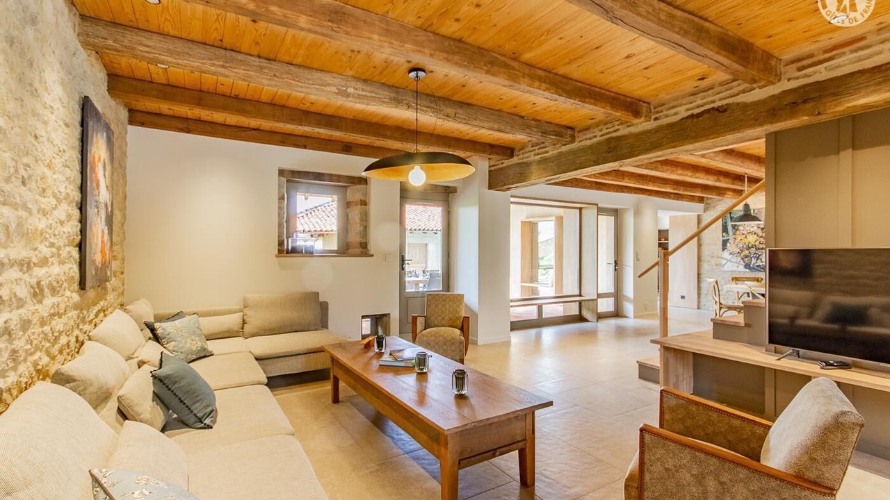 Photo of Livingroom in Dommartin-les-Cuiseaux