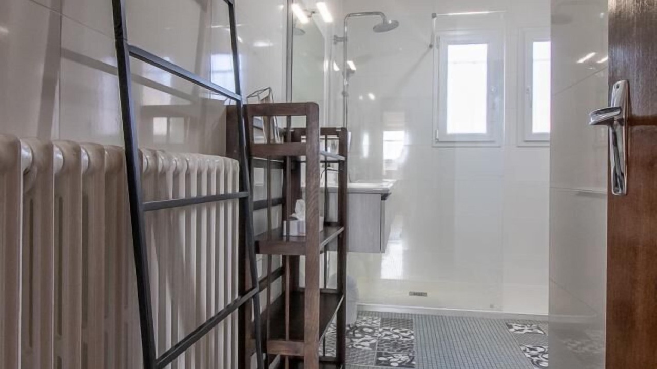 Photo of Bathroom in Gilly-sur-Isere