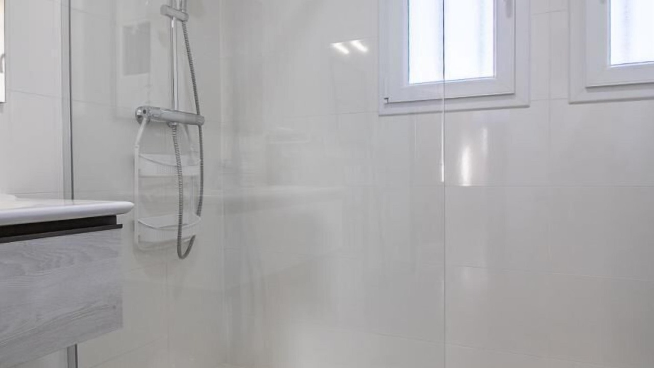 Photo of Bathroom in Gilly-sur-Isere